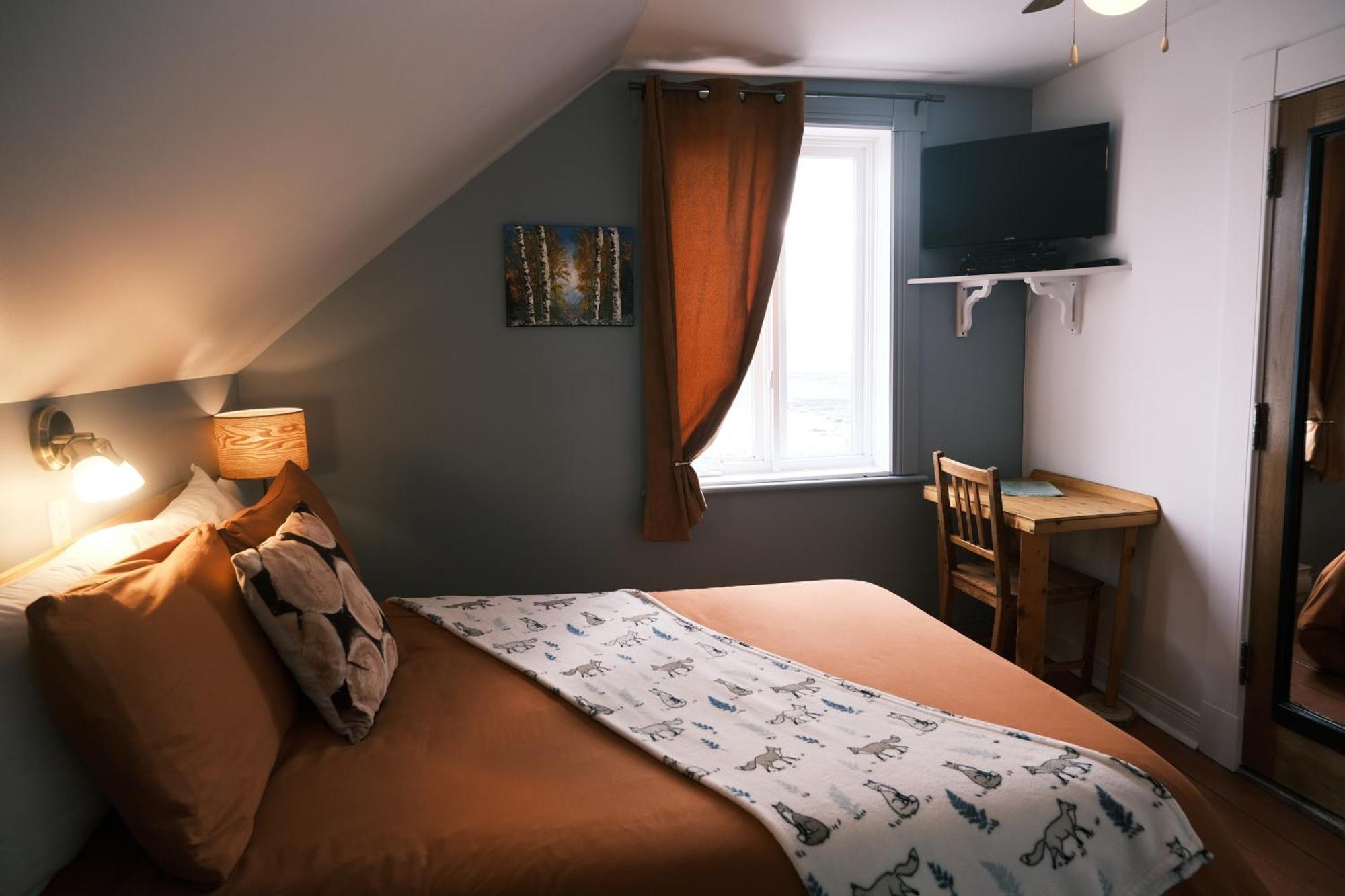 Les Pinsons Des Rives Bed & Breakfast La Malbaie Room photo